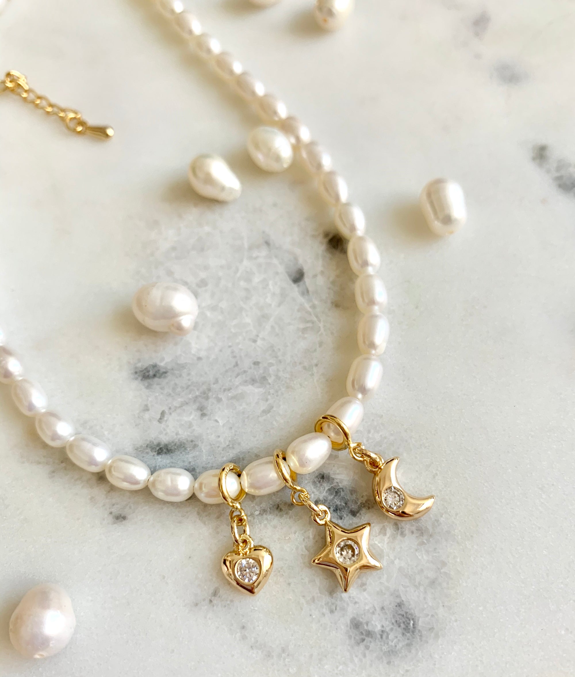 PEARL DROPS NECKLACE