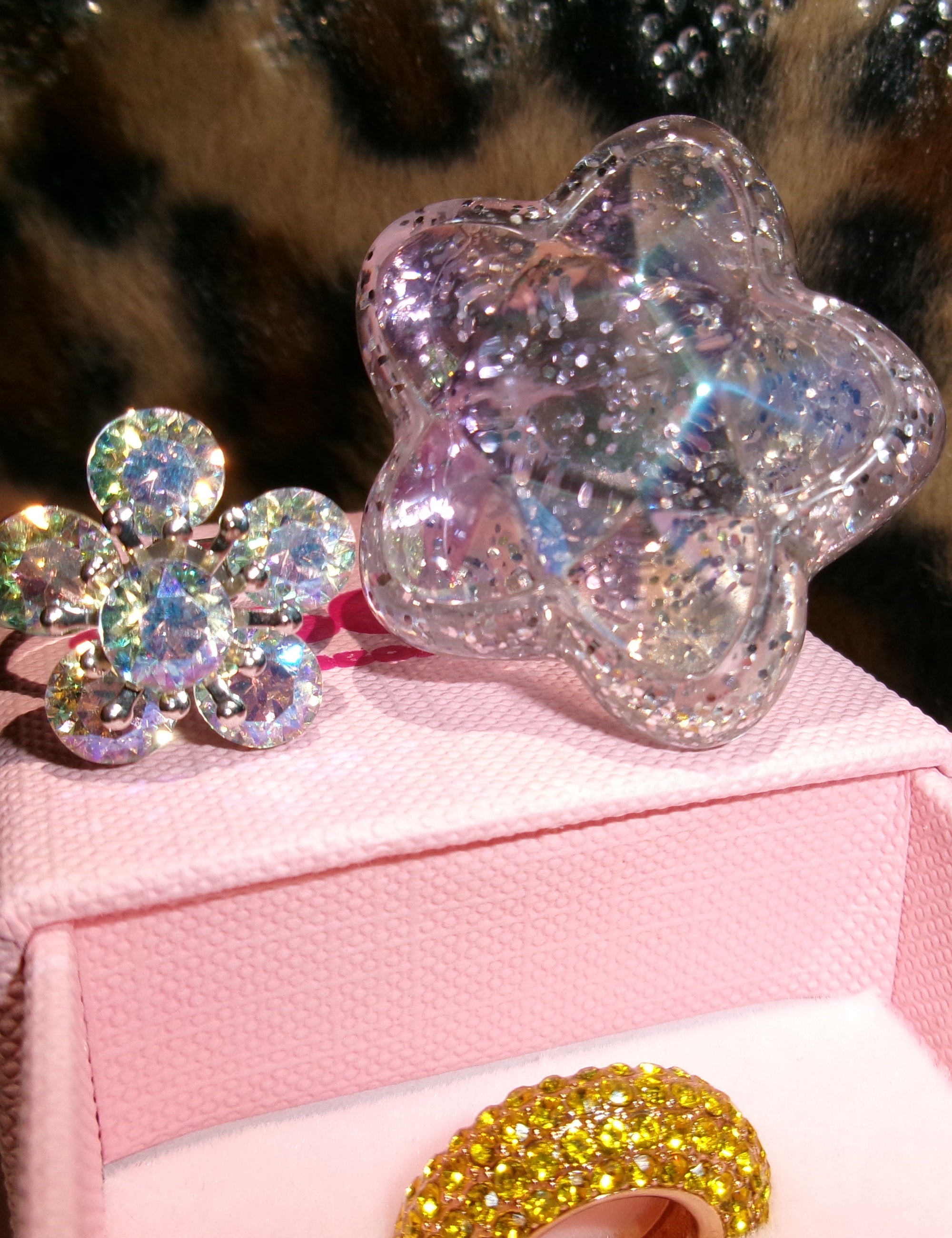 STARGIRL GLITTER RING