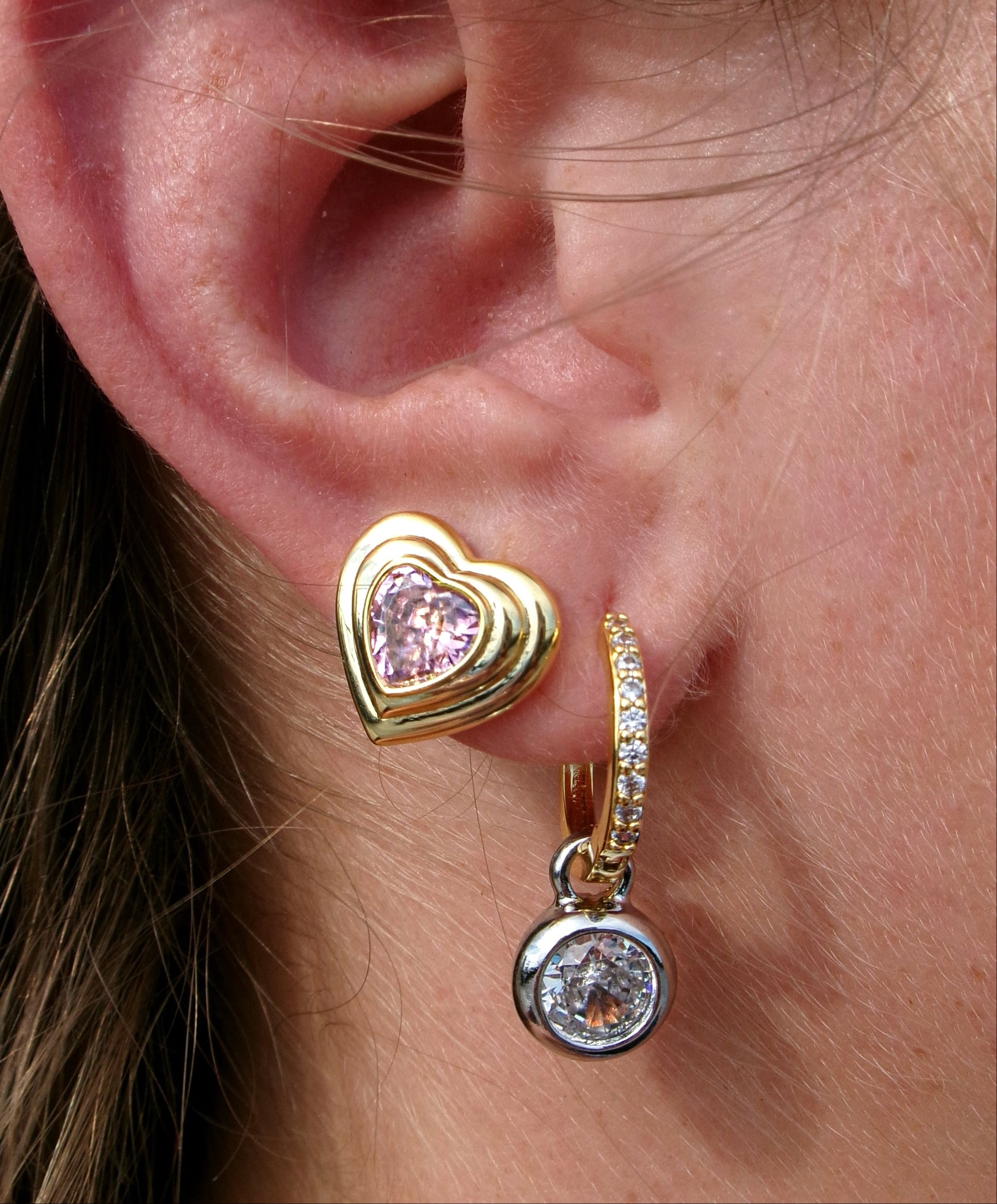 PEBBLE CRYSTAL DROP EARRINGS (PAIR)