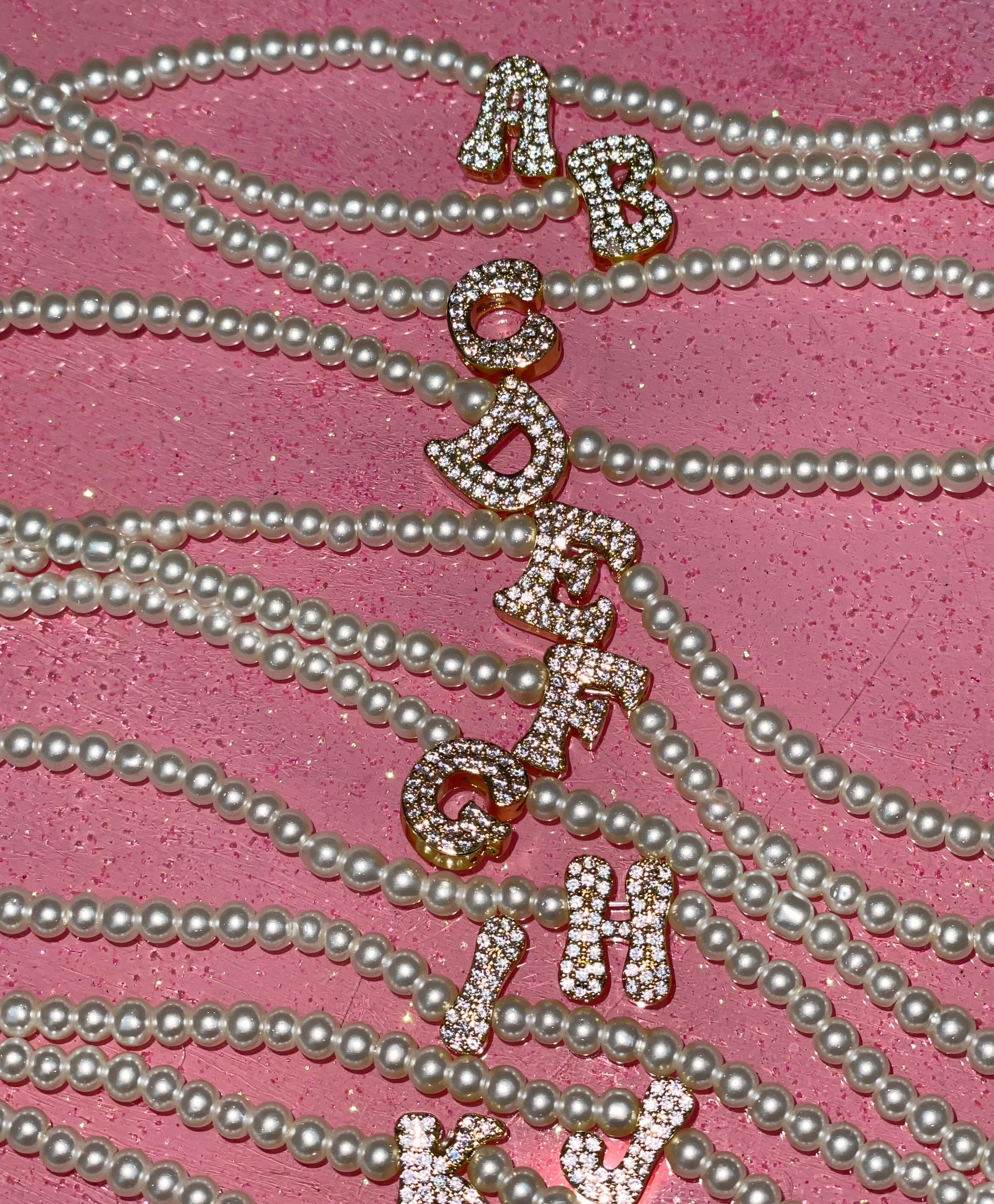 MICROPAVE INITIAL PEARL NECKLACE