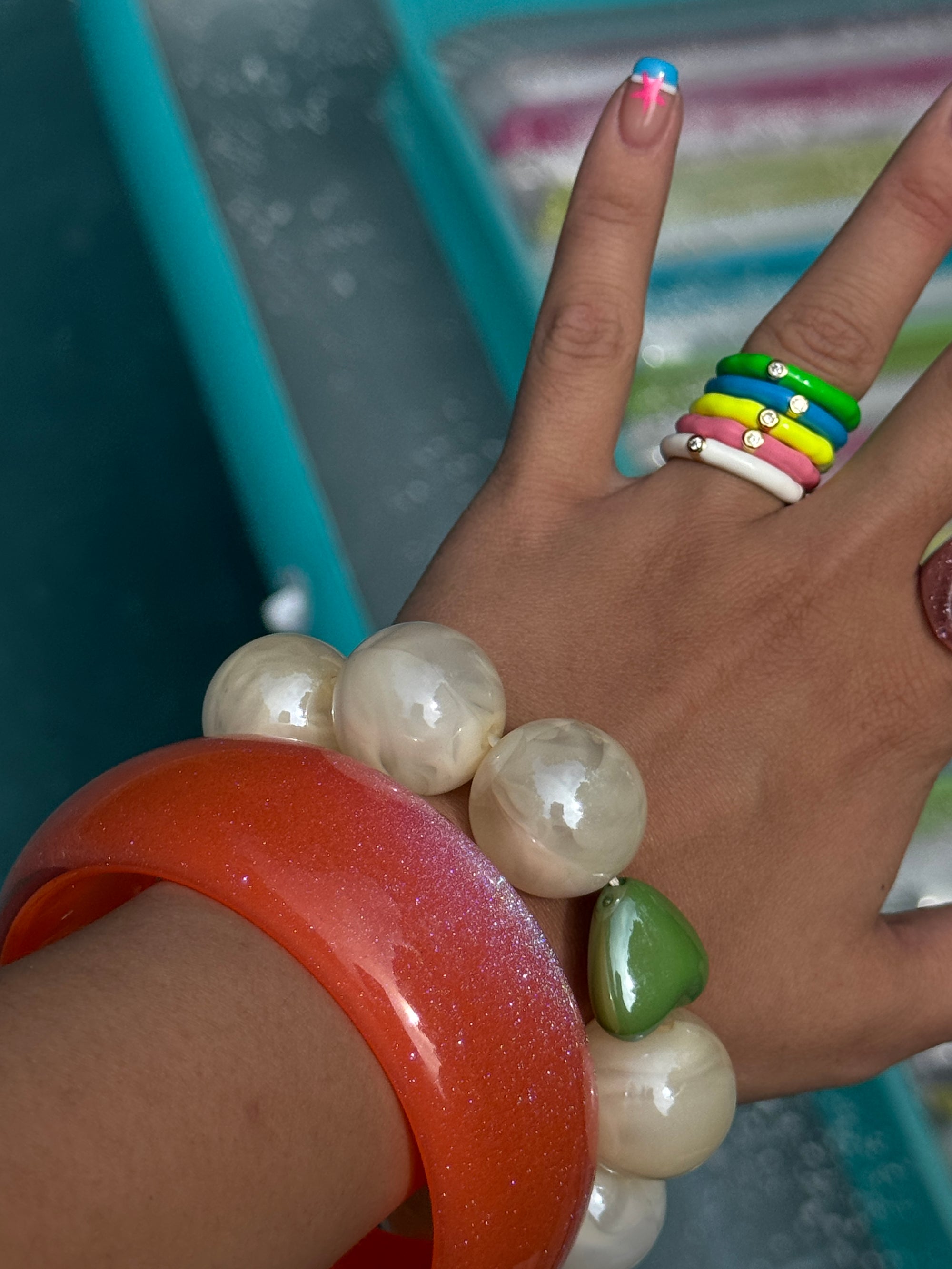 POW! BUBBLES BRACELET X TOTALLY SPIES!
