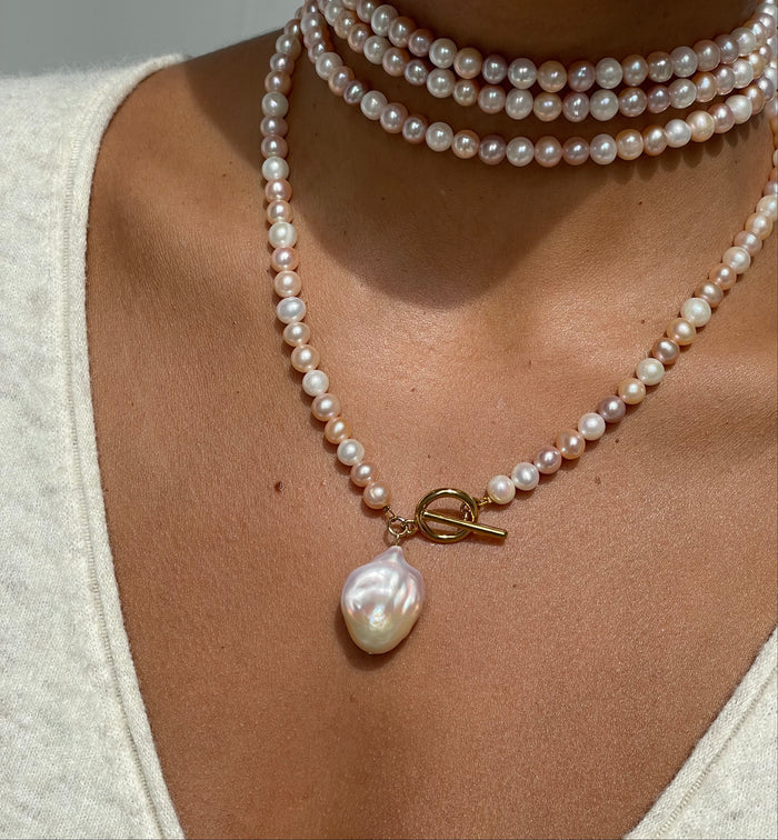 Iridescent Pearl Necklace