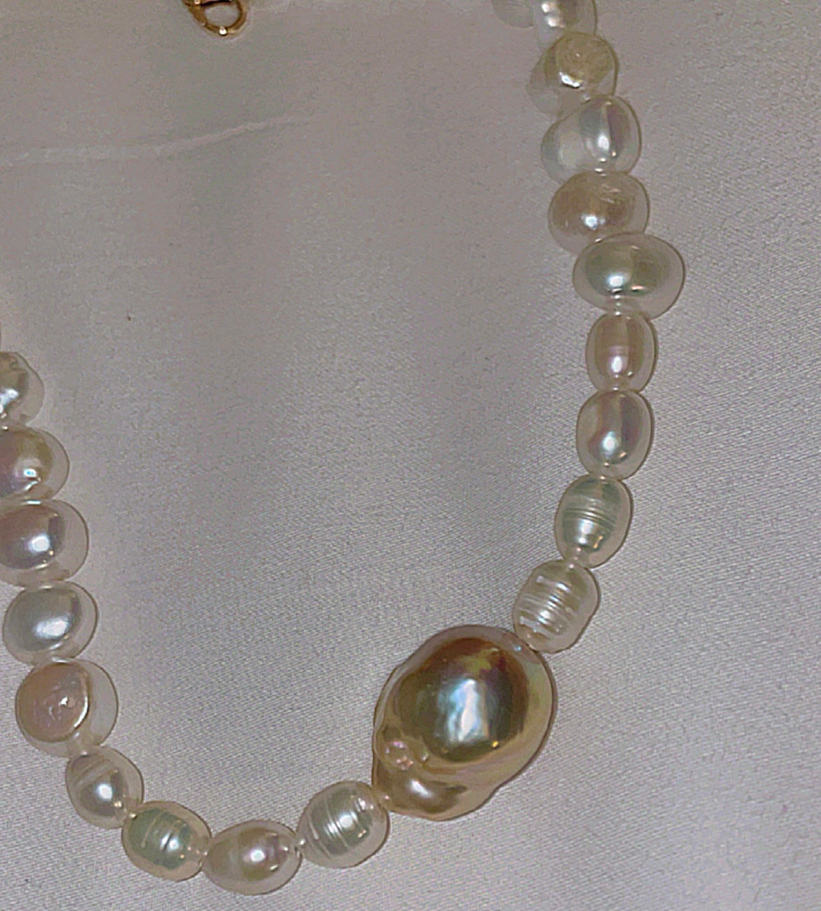 Jumbo Pearl Drops Necklace